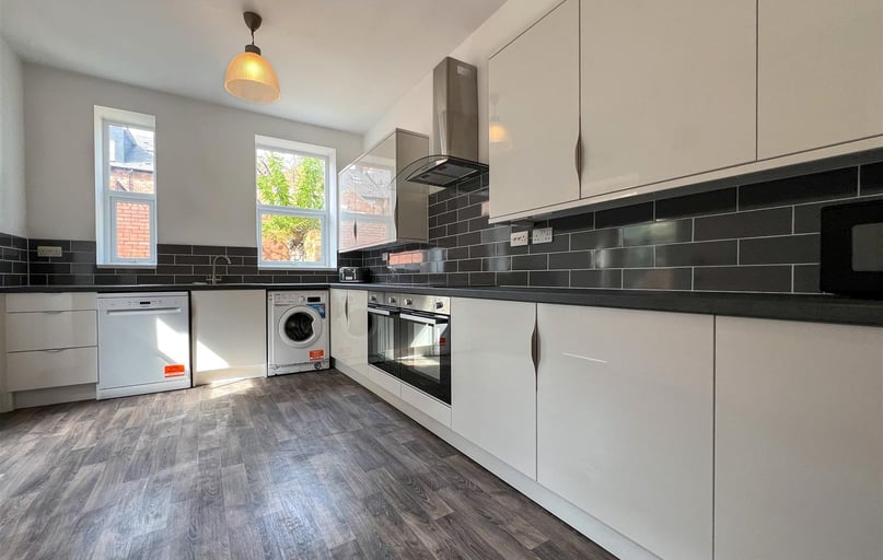 Cavendish Place, Jesmond, Newcastle - Image 1